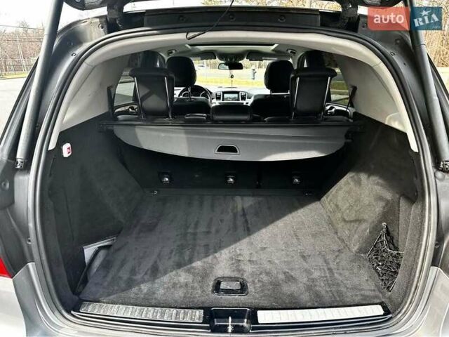 Сірий Мерседес М-Клас, об'ємом двигуна 3.5 л та пробігом 270 тис. км за 20200 $, фото 10 на Automoto.ua