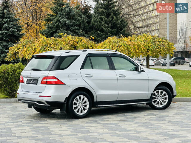 Серый Мерседес М-Класс, объемом двигателя 2.2 л и пробегом 102 тыс. км за 26500 $, фото 37 на Automoto.ua