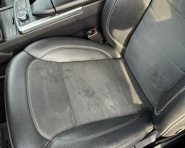 Серый Мерседес М-Класс, объемом двигателя 2.99 л и пробегом 186 тыс. км за 25000 $, фото 24 на Automoto.ua