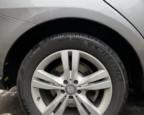 Сірий Мерседес М-Клас, об'ємом двигуна 3.5 л та пробігом 266 тис. км за 24500 $, фото 11 на Automoto.ua