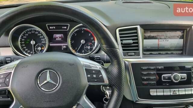 Мерседес М-Класс 2013 в Ирпене на Automoto.ua Серый Мерседес М-Класс, объемом двигателя 2.99 л и пробегом 226 тыс. км за 19600 $, фото 19 на Automoto.ua