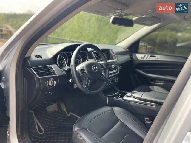 Серый Мерседес М-Класс, объемом двигателя 2.14 л и пробегом 320 тыс. км за 19500 $, фото 17 на Automoto.ua