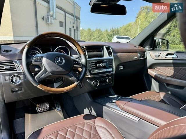 Сірий Мерседес М-Клас, об'ємом двигуна 2.99 л та пробігом 173 тис. км за 25500 $, фото 34 на Automoto.ua