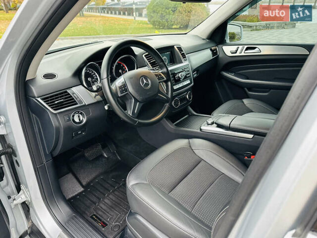 Серый Мерседес М-Класс, объемом двигателя 2.2 л и пробегом 102 тыс. км за 26500 $, фото 10 на Automoto.ua