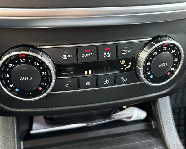 Серый Мерседес М-Класс, объемом двигателя 2.99 л и пробегом 186 тыс. км за 25000 $, фото 29 на Automoto.ua