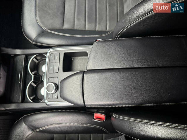 Серый Мерседес М-Класс, объемом двигателя 2.99 л и пробегом 364 тыс. км за 19999 $, фото 21 на Automoto.ua