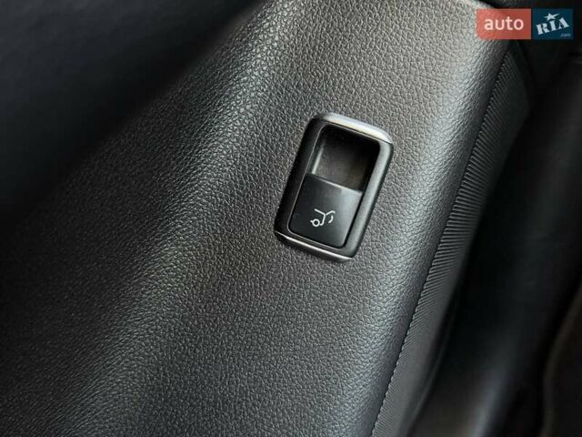 Мерседес М-Класс 2013 в Львове на Automoto.ua Серый Мерседес М-Класс, объемом двигателя 2.99 л и пробегом 188 тыс. км за 23000 $, фото 15 на Automoto.ua