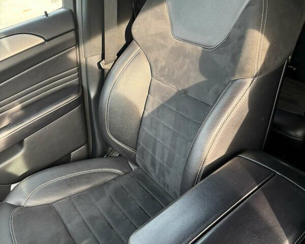 Серый Мерседес М-Класс, объемом двигателя 2.99 л и пробегом 186 тыс. км за 25000 $, фото 23 на Automoto.ua