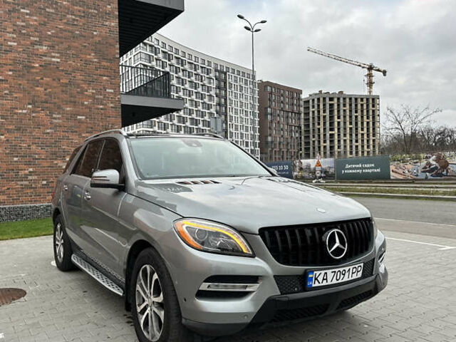 Серый Мерседес М-Класс, объемом двигателя 3.5 л и пробегом 236 тыс. км за 18500 $, фото 2 на Automoto.ua