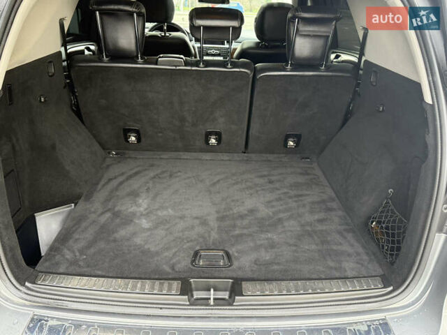 Серый Мерседес М-Класс, объемом двигателя 2.99 л и пробегом 240 тыс. км за 20800 $, фото 21 на Automoto.ua