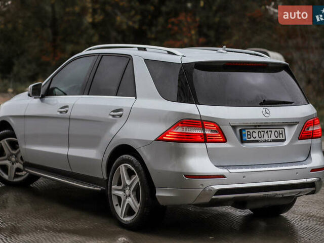 Серый Мерседес М-Класс, объемом двигателя 2.14 л и пробегом 170 тыс. км за 23999 $, фото 12 на Automoto.ua