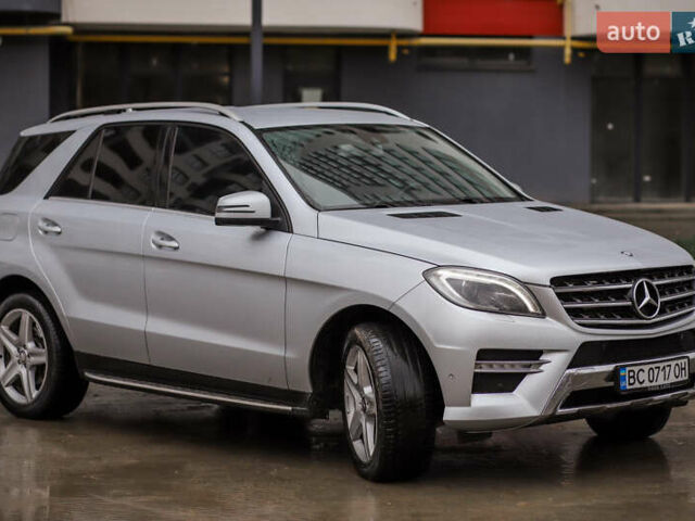 Серый Мерседес М-Класс, объемом двигателя 2.14 л и пробегом 170 тыс. км за 23999 $, фото 6 на Automoto.ua