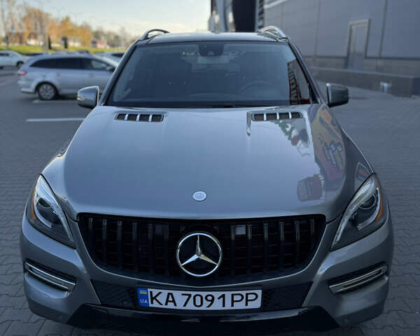 Серый Мерседес М-Класс, объемом двигателя 3.5 л и пробегом 236 тыс. км за 16300 $, фото 6 на Automoto.ua