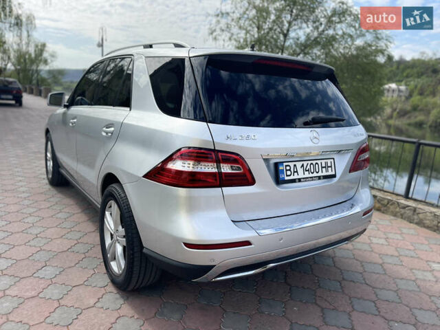 Серый Мерседес М-Класс, объемом двигателя 2.14 л и пробегом 320 тыс. км за 19500 $, фото 12 на Automoto.ua