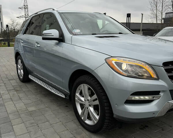 Сірий Мерседес М-Клас, об'ємом двигуна 2.99 л та пробігом 258 тис. км за 21800 $, фото 1 на Automoto.ua