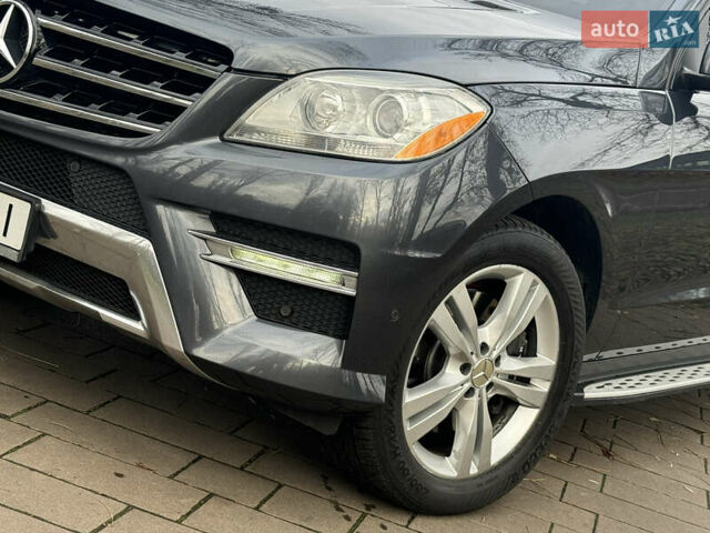 Серый Мерседес М-Класс, объемом двигателя 2.99 л и пробегом 199 тыс. км за 22900 $, фото 8 на Automoto.ua