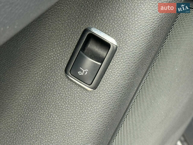 Серый Мерседес М-Класс, объемом двигателя 2.99 л и пробегом 199 тыс. км за 22900 $, фото 27 на Automoto.ua