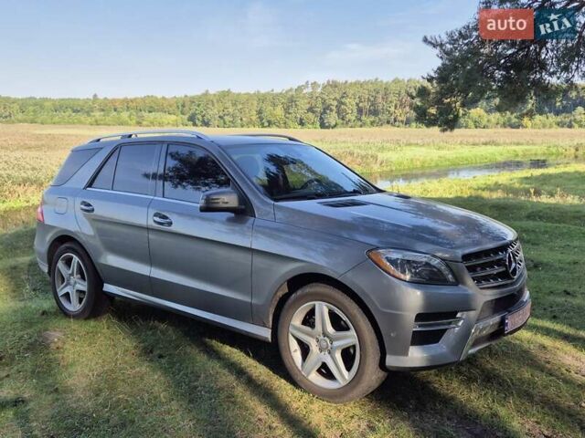 Сірий Мерседес М-Клас, об'ємом двигуна 3 л та пробігом 173 тис. км за 21500 $, фото 1 на Automoto.ua