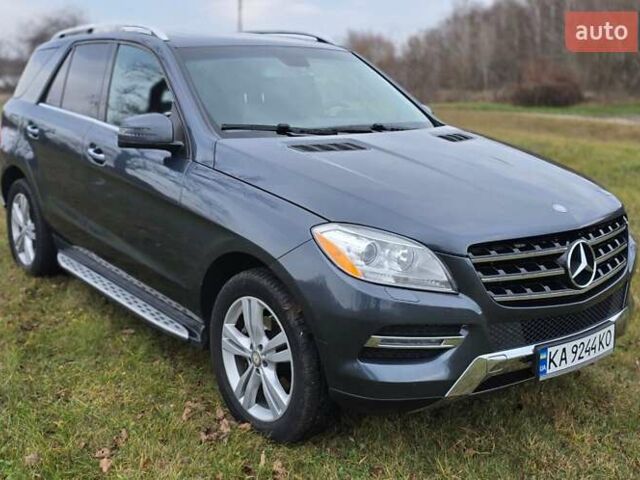 Сірий Мерседес М-Клас, об'ємом двигуна 3.5 л та пробігом 195 тис. км за 17000 $, фото 1 на Automoto.ua