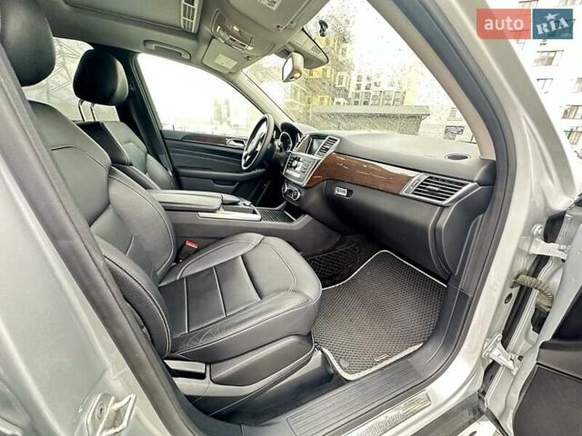 Серый Мерседес М-Класс, объемом двигателя 2.14 л и пробегом 244 тыс. км за 21500 $, фото 16 на Automoto.ua