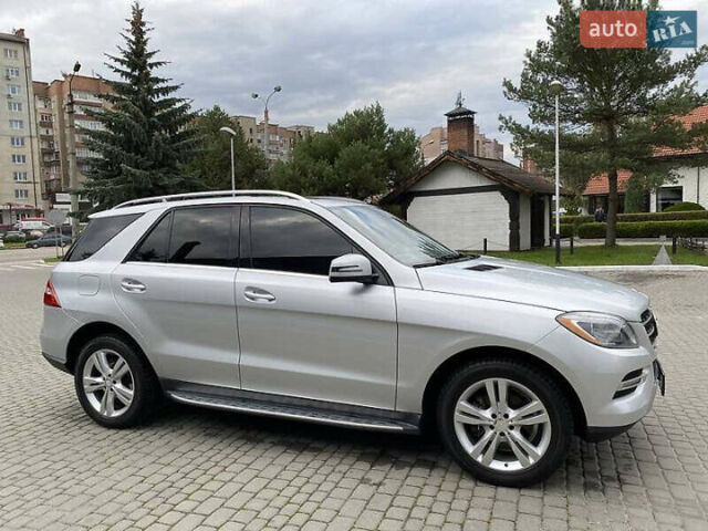 Серый Мерседес М-Класс, объемом двигателя 2.99 л и пробегом 210 тыс. км за 26500 $, фото 3 на Automoto.ua