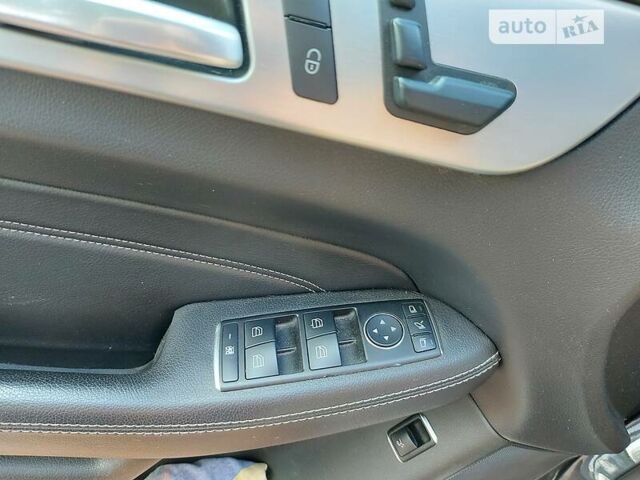 Серый Мерседес М-Класс, объемом двигателя 2.14 л и пробегом 223 тыс. км за 26300 $, фото 21 на Automoto.ua