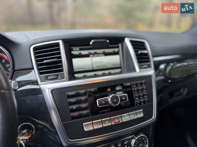 Серый Мерседес М-Класс, объемом двигателя 2.99 л и пробегом 197 тыс. км за 18500 $, фото 10 на Automoto.ua