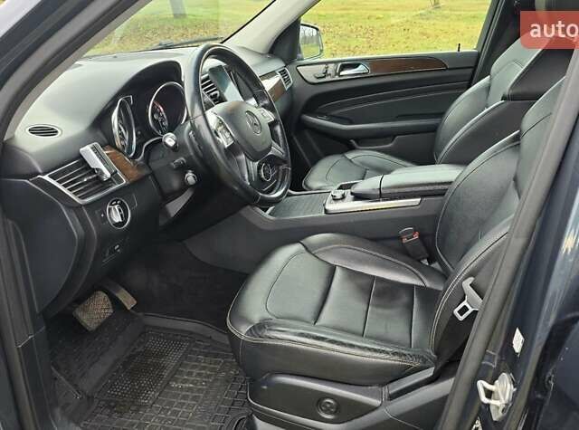 Сірий Мерседес М-Клас, об'ємом двигуна 3.5 л та пробігом 195 тис. км за 17000 $, фото 20 на Automoto.ua