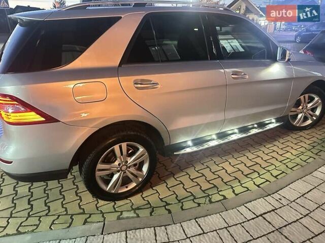 Серый Мерседес М-Класс, объемом двигателя 2.14 л и пробегом 244 тыс. км за 21500 $, фото 3 на Automoto.ua