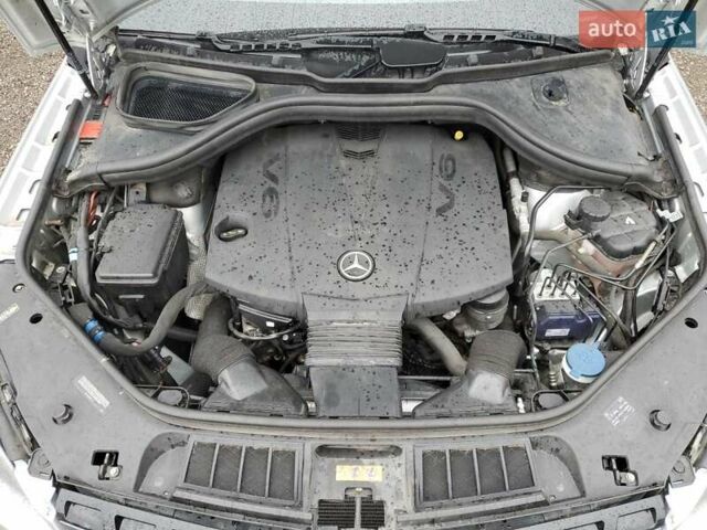 Мерседес М-Класс 2014 в Львове на Automoto.ua Серый Мерседес М-Класс, объемом двигателя 2.99 л и пробегом 202 тыс. км за 5000 $, фото 11 на Automoto.ua