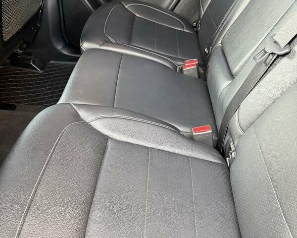 Серый Мерседес М-Класс, объемом двигателя 3.5 л и пробегом 180 тыс. км за 20900 $, фото 32 на Automoto.ua