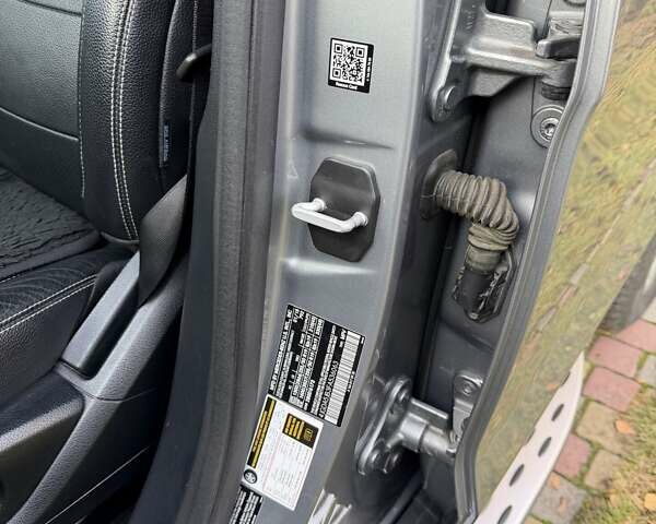 Серый Мерседес М-Класс, объемом двигателя 3.5 л и пробегом 180 тыс. км за 20900 $, фото 20 на Automoto.ua