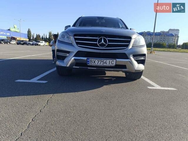 Серый Мерседес М-Класс, объемом двигателя 2.1 л и пробегом 250 тыс. км за 22000 $, фото 4 на Automoto.ua