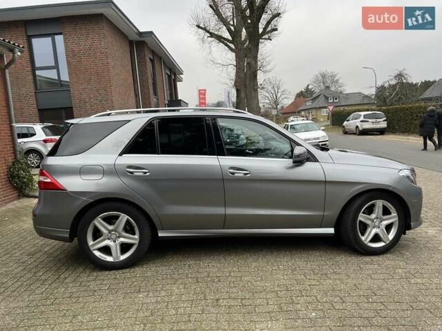 Сірий Мерседес М-Клас, об'ємом двигуна 2.99 л та пробігом 215 тис. км за 27850 $, фото 7 на Automoto.ua