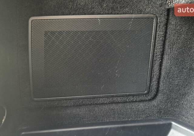 Серый Мерседес М-Класс, объемом двигателя 2.99 л и пробегом 103 тыс. км за 31000 $, фото 15 на Automoto.ua