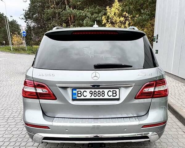 Серый Мерседес М-Класс, объемом двигателя 2.99 л и пробегом 285 тыс. км за 27500 $, фото 8 на Automoto.ua