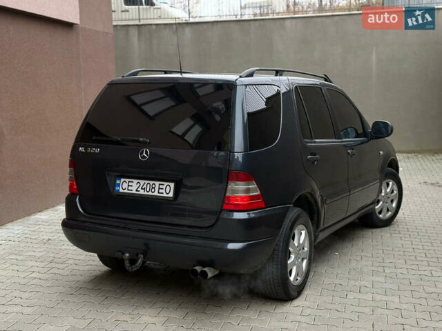 Синий Мерседес М-Класс, объемом двигателя 3.2 л и пробегом 280 тыс. км за 4850 $, фото 6 на Automoto.ua