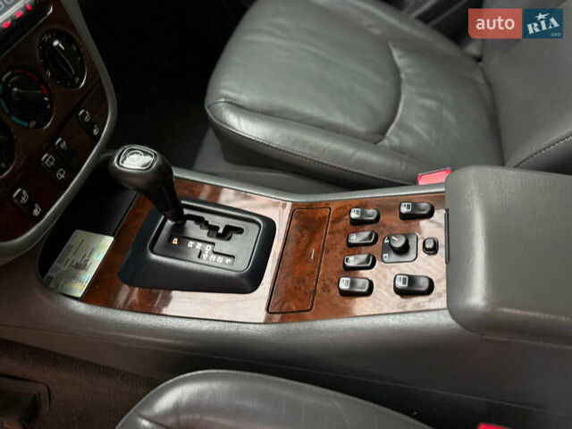 Синий Мерседес М-Класс, объемом двигателя 3.2 л и пробегом 280 тыс. км за 4850 $, фото 7 на Automoto.ua