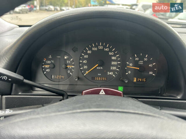 Синій Мерседес М-Клас, об'ємом двигуна 4 л та пробігом 370 тис. км за 5200 $, фото 7 на Automoto.ua