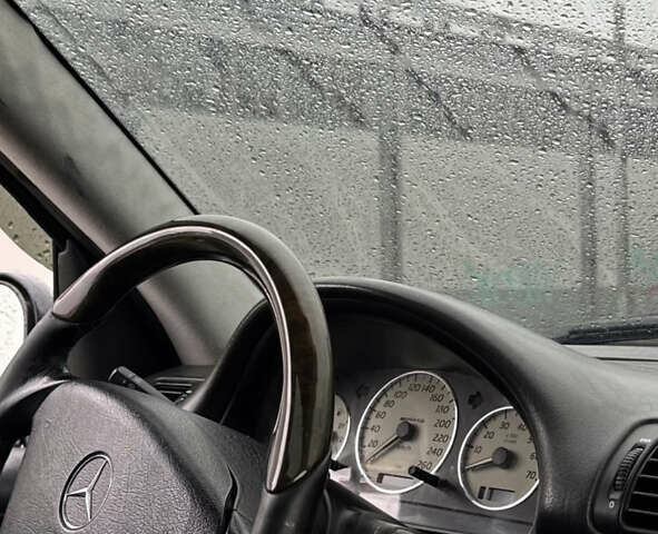 Синій Мерседес М-Клас, об'ємом двигуна 5.5 л та пробігом 270 тис. км за 9200 $, фото 2 на Automoto.ua