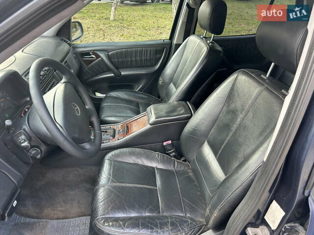 Синій Мерседес М-Клас, об'ємом двигуна 4 л та пробігом 370 тис. км за 5200 $, фото 5 на Automoto.ua