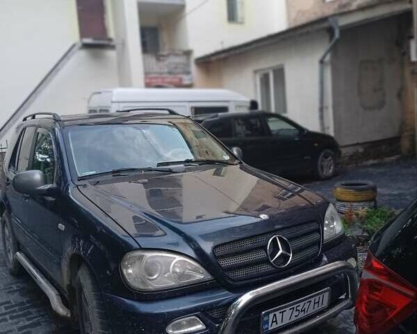 Синій Мерседес М-Клас, об'ємом двигуна 2.69 л та пробігом 300 тис. км за 8500 $, фото 2 на Automoto.ua