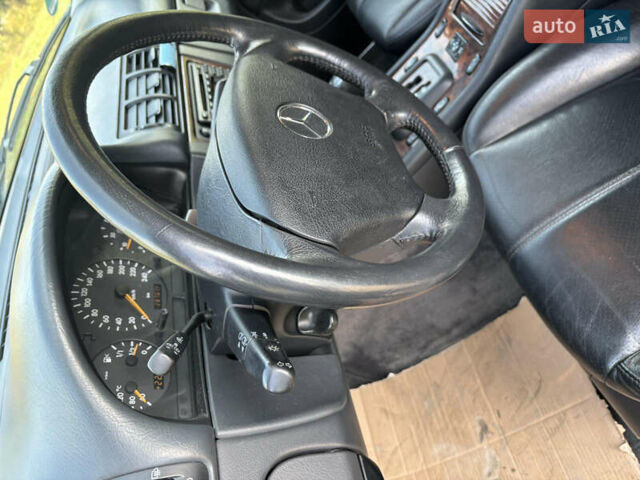 Синій Мерседес М-Клас, об'ємом двигуна 2.69 л та пробігом 280 тис. км за 8899 $, фото 31 на Automoto.ua