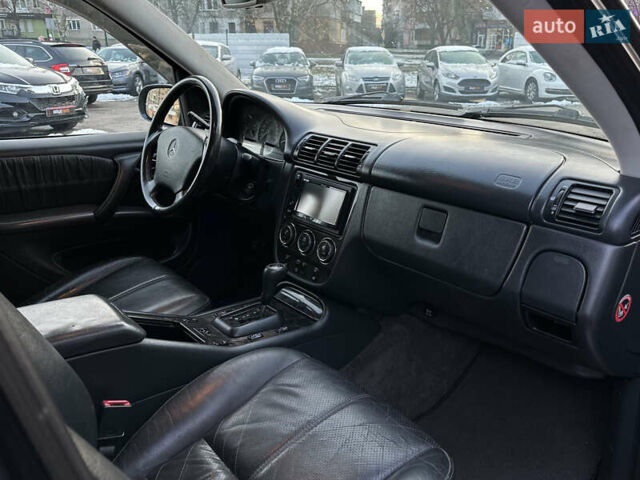 Синий Мерседес М-Класс, объемом двигателя 3.19 л и пробегом 324 тыс. км за 8400 $, фото 28 на Automoto.ua
