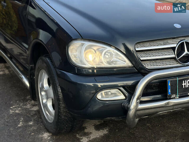 Синий Мерседес М-Класс, объемом двигателя 3.19 л и пробегом 324 тыс. км за 8400 $, фото 9 на Automoto.ua