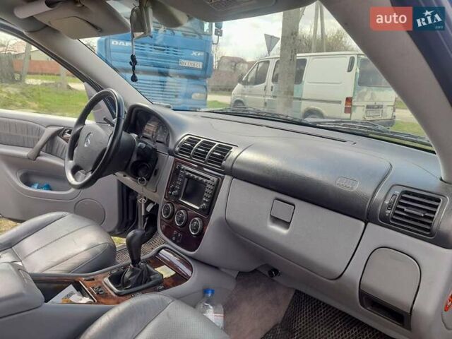 Синій Мерседес М-Клас, об'ємом двигуна 2.7 л та пробігом 305 тис. км за 7300 $, фото 8 на Automoto.ua