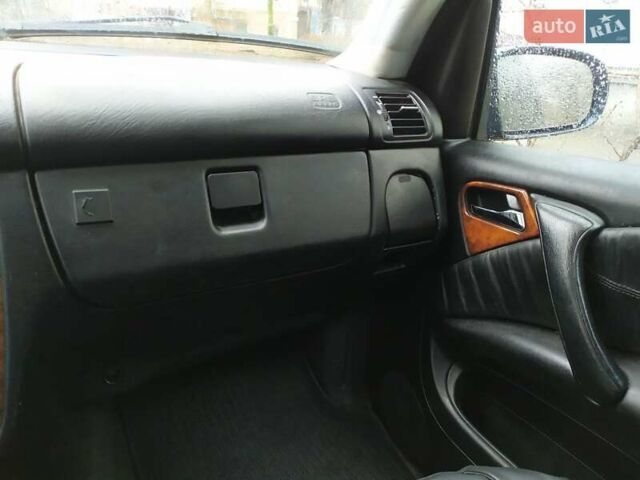 Синий Мерседес М-Класс, объемом двигателя 2.7 л и пробегом 181 тыс. км за 6700 $, фото 28 на Automoto.ua