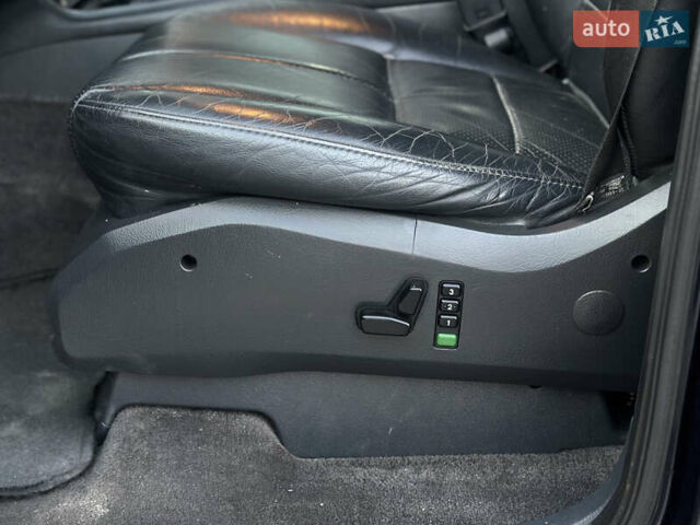 Синий Мерседес М-Класс, объемом двигателя 3.19 л и пробегом 324 тыс. км за 8400 $, фото 24 на Automoto.ua