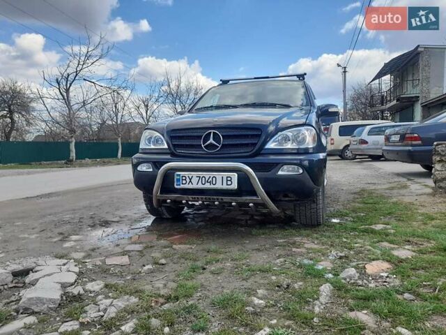Синій Мерседес М-Клас, об'ємом двигуна 2.7 л та пробігом 305 тис. км за 7300 $, фото 2 на Automoto.ua