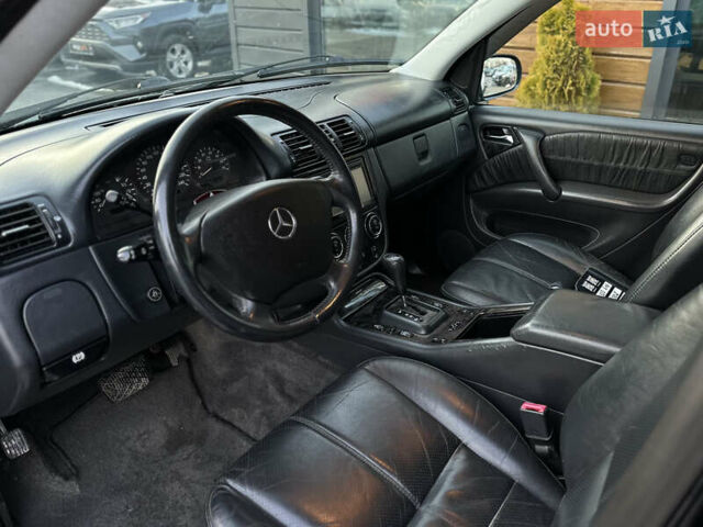 Синий Мерседес М-Класс, объемом двигателя 3.19 л и пробегом 324 тыс. км за 8400 $, фото 27 на Automoto.ua